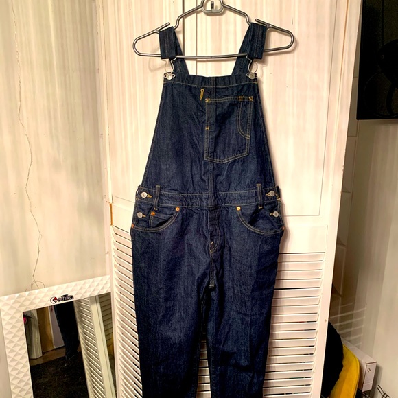 Levis Ladies Onepocket Bib Overalls 